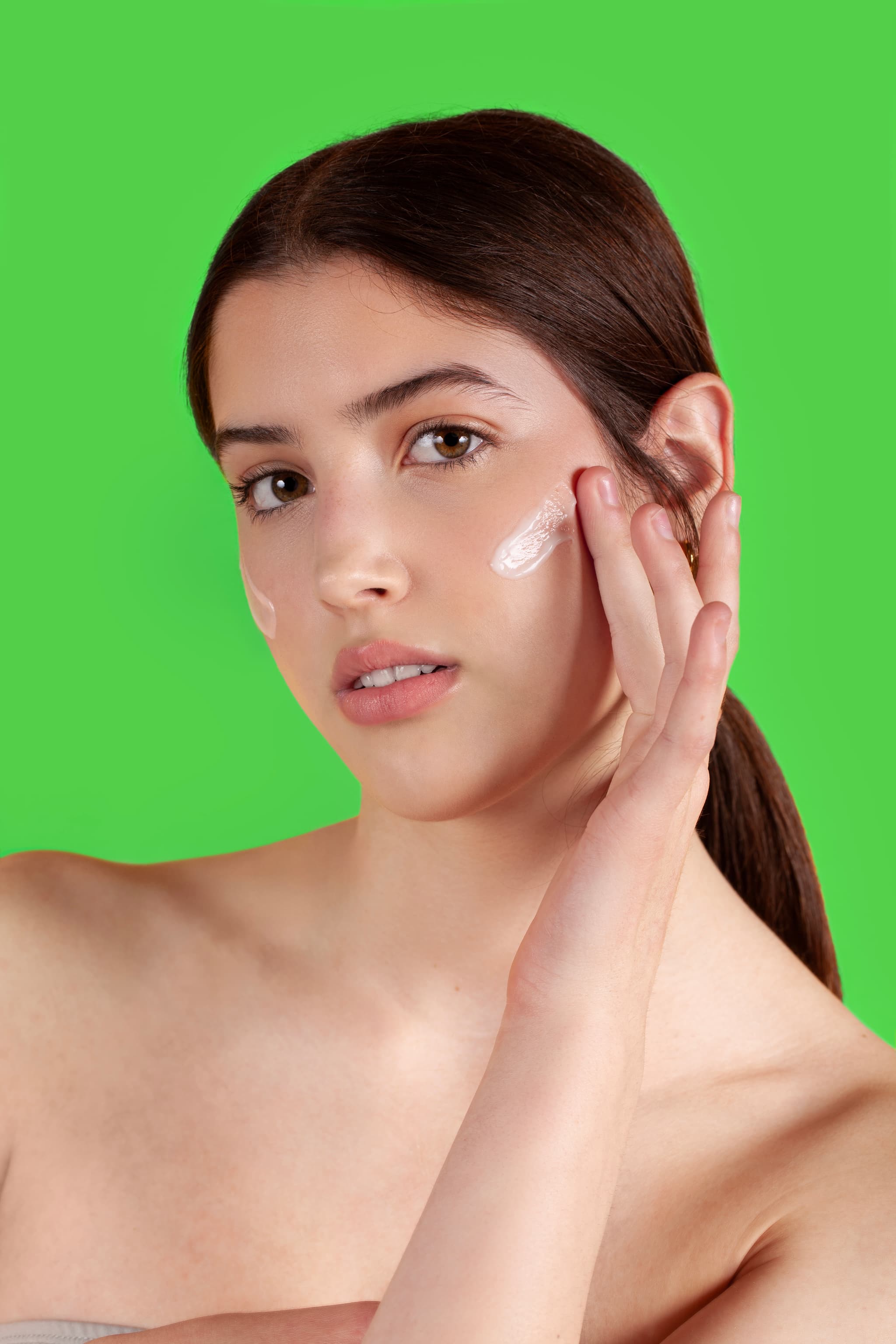MOISTURIZING FACE CREAM - Image 2